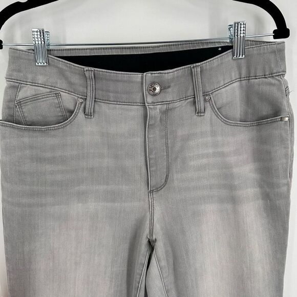 Chico's Women's Mid-Rise Stretch Skinny Jeans Light Gray Granite Wash Size 6 - Picture 3 of 15